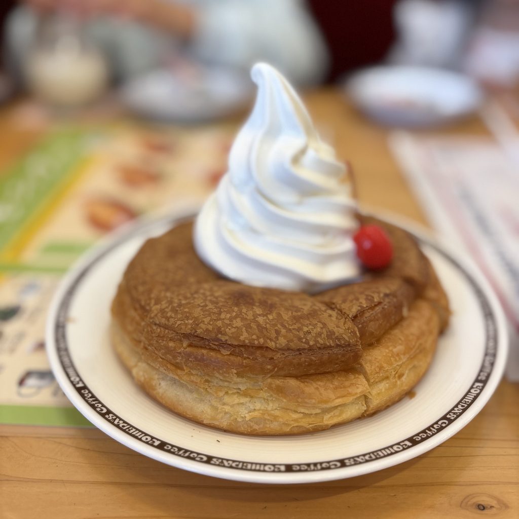 コメダ珈琲のシロノワールの写真です。